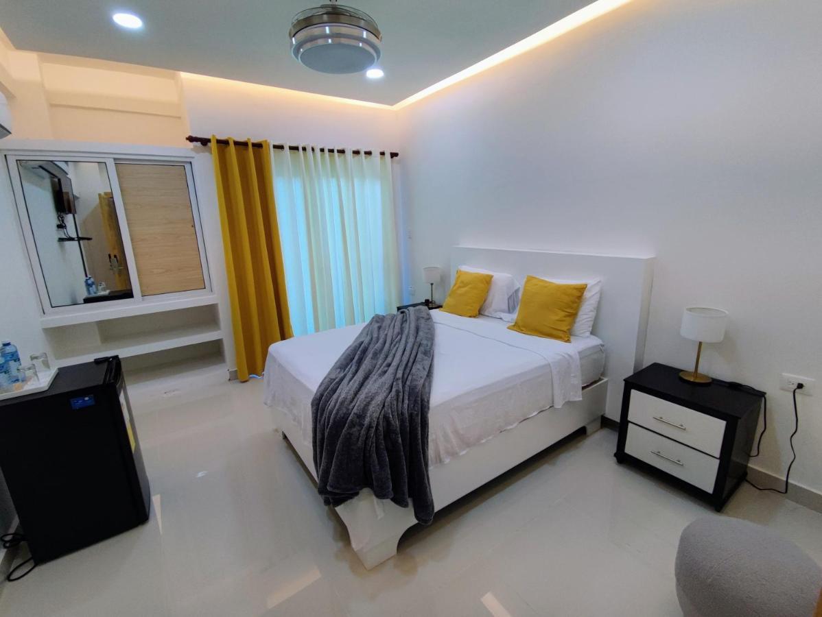 Hotel El Barco Compostela de Azua Dış mekan fotoğraf