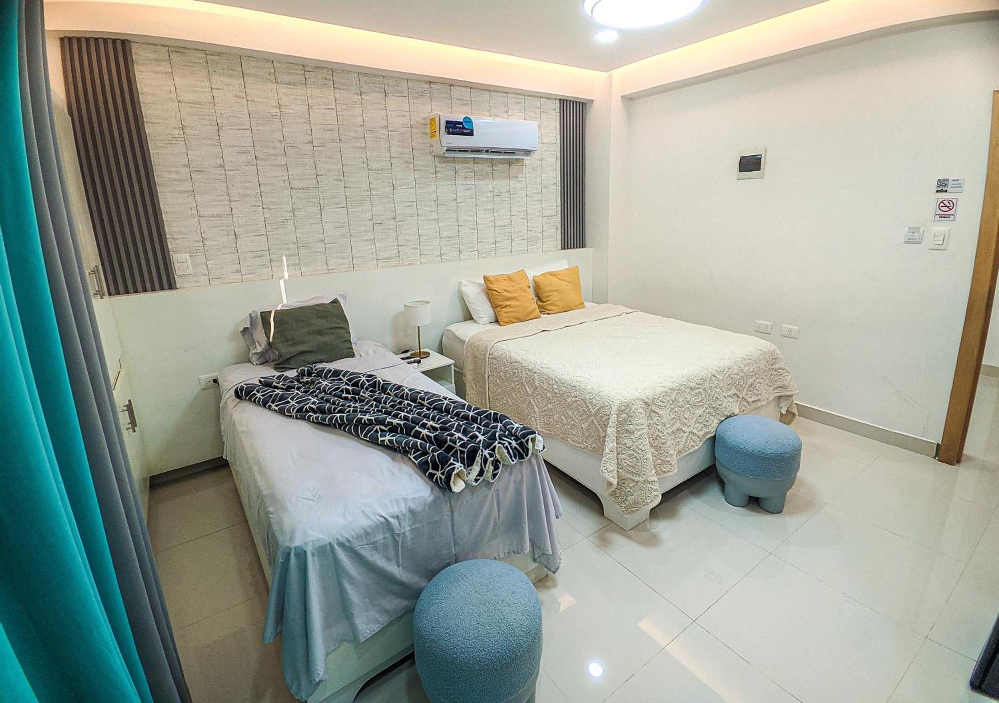 Hotel El Barco Compostela de Azua Dış mekan fotoğraf